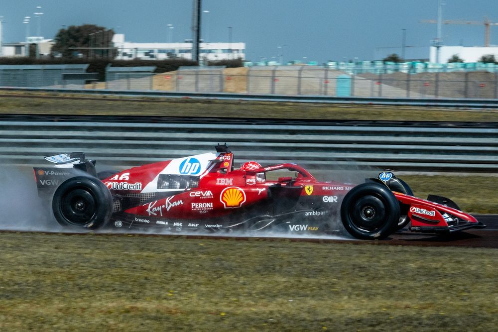 Test Pirelli a Fiorano con le rain 2026: ci sarà meno spray con le gomme più strette e i diffusori più piccoli?