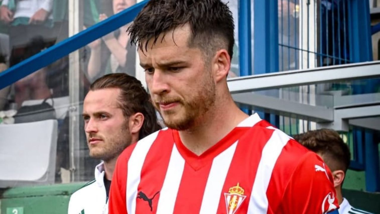 Oficial: El Comité de Árbitros defiende la expulsión de Rosas en el Almería - Sporting con esta explicación - La Voz de Asturias