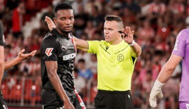 Crónica Almería 2-1 Sporting: Escándalo arbitral en la derrota sportinguista - La Voz de Asturias