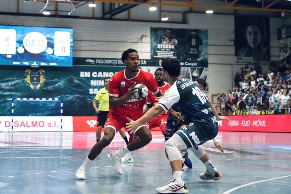 Derrota del Bada Huesca ante el Balonmano Cangas (32-27) | Nuestro deporte