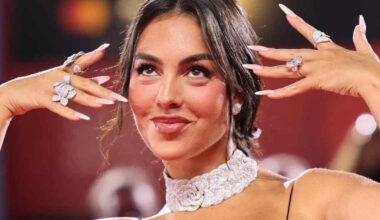 Georgina Rodríguez deslumbra en su llegada a Venecia y presume del 'pedrusco' con el que Cristiano Ronaldo le pidió matrimonio