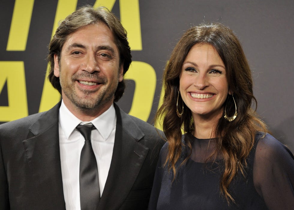 san sebastian, spain september 20: actress julia roberts, wearing van cleef  arpels, and spanish actor javier bardem attend come, reza, ama (eat, pray, love) premiere during the 58th san sebastian international film festival at the kursaal palace on september 20, 2010 in san sebastian, spain. (photo by carlos alvarez/getty images)