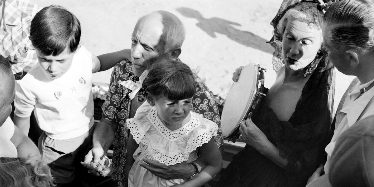 Cómo fue la relación entre Pablo Picasso y sus hijos, bajo lupa en una exposición en Barcelona