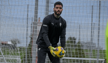 Christian Joel será operado y estará de baja en el Sporting hasta finales del 2025 - La Voz de Asturias