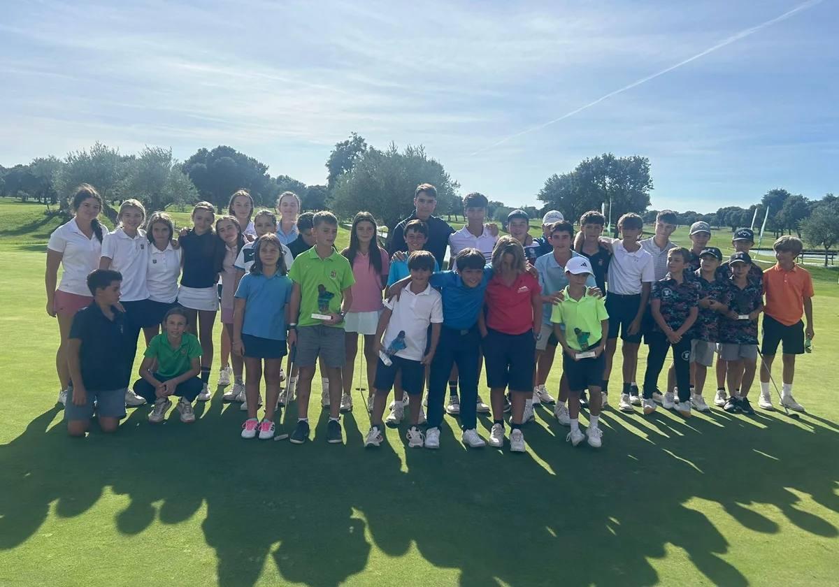 La Valmuza Golf reparte billetes para los Nacionales sub 16, infantil y alevín