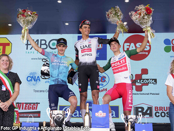 Isaac del Toro se luce en el GP Industria & Artigianato de Larciano