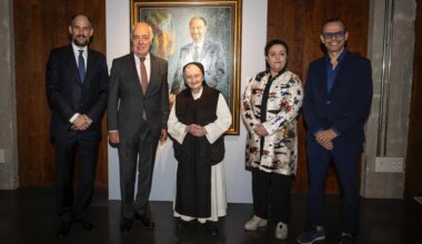 Isabel Guerra expone en Madrid diez años después con Lambán como protagonista