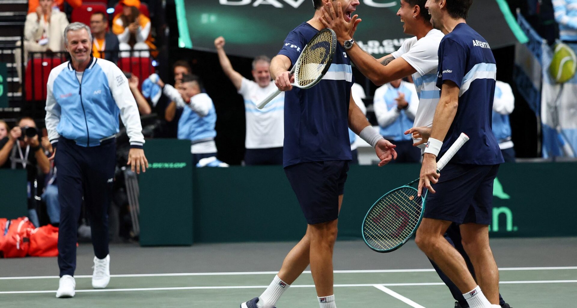 Zeballos fue una garantía y Molteni, “un animal”, en la victoria de Argentina sobre Países Bajos rumbo al Final 8