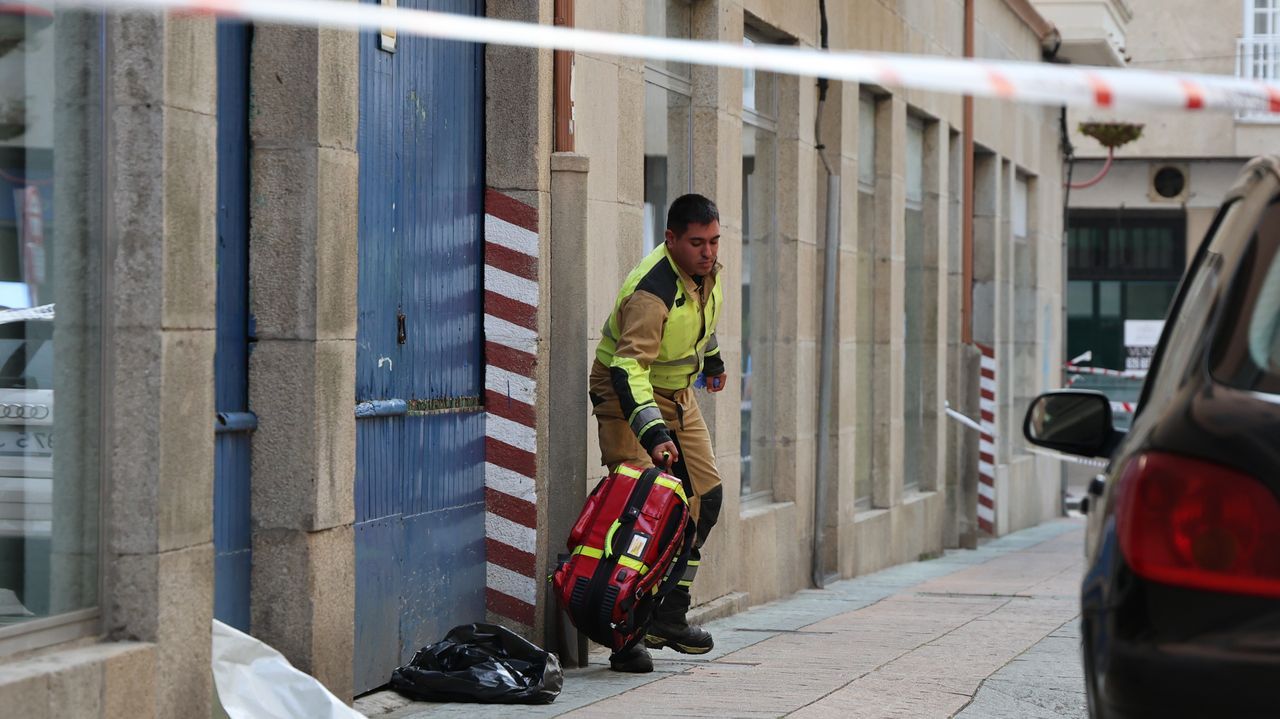 La mujer presuntamente asesinada por su hijo en Vilagarcía presentaba heridas por arma blanca - La Voz de Galicia