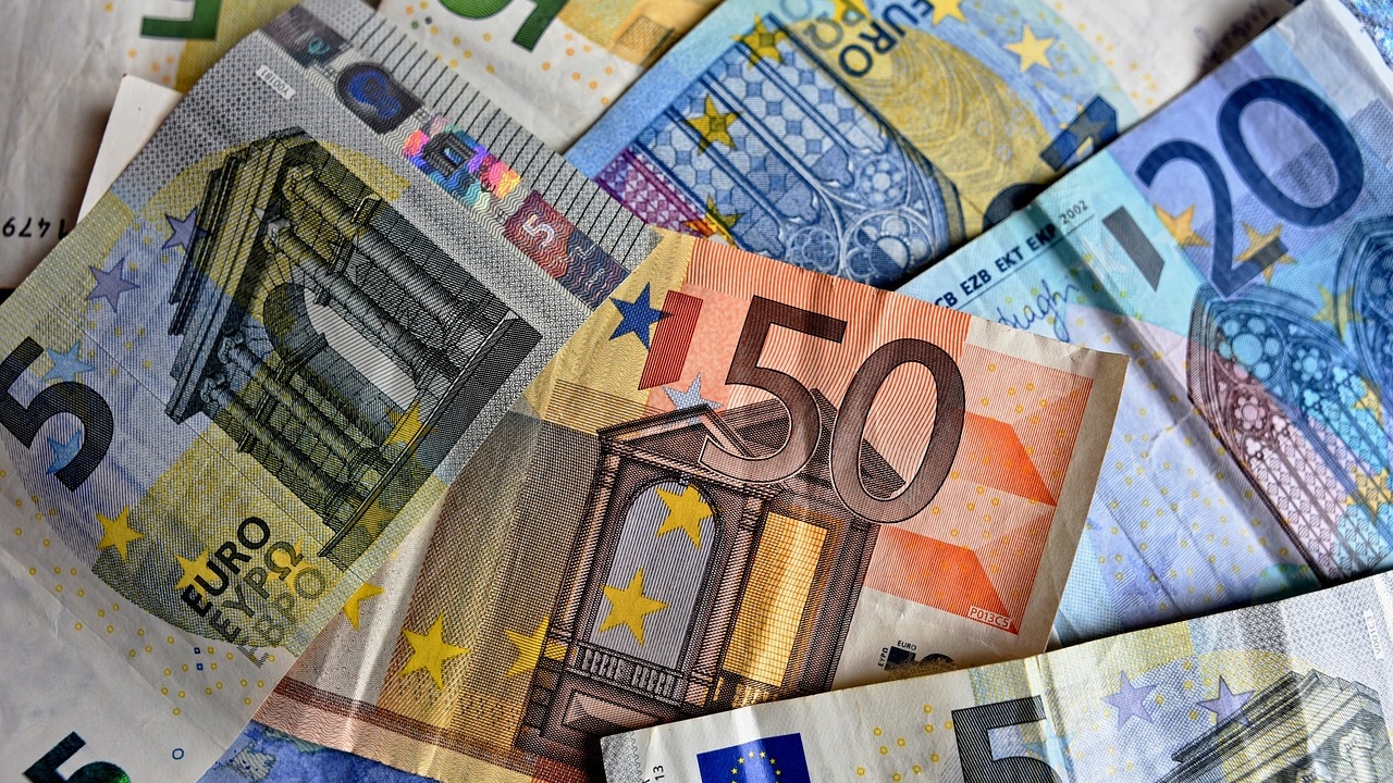 El INE eleva tres décimas hasta el 3,5% el crecimiento económico de España en 2024