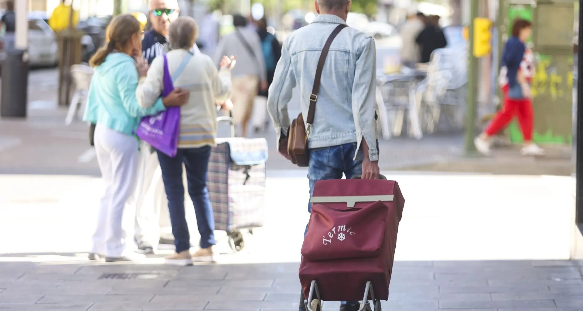 Si eliges bien el supermercado, puedes ahorrar hasta 860 euros al año en la cesta de la compra