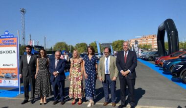 La directora general de Comercio, Consumo y Servicios ha inaugurado la Feria del Vehículo de Ocasión