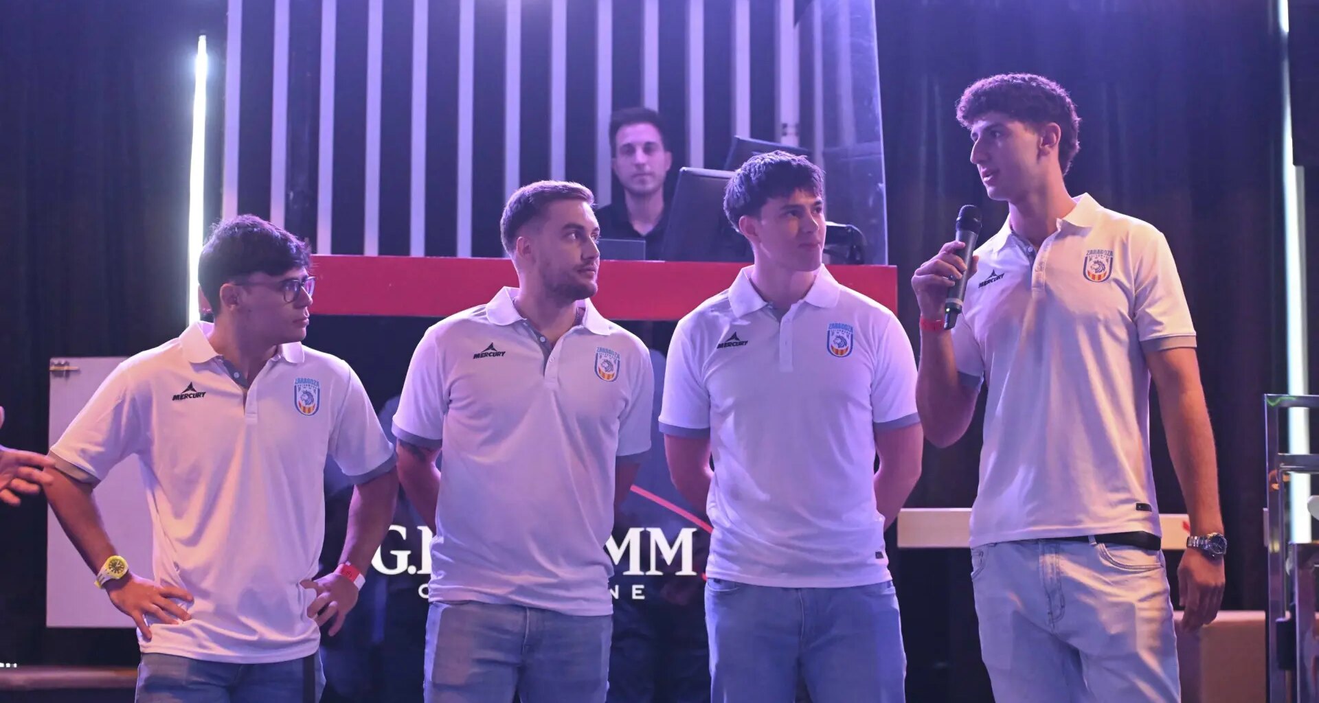 El sobrino de Iríbar, un gigante para el Contazara de balonmano