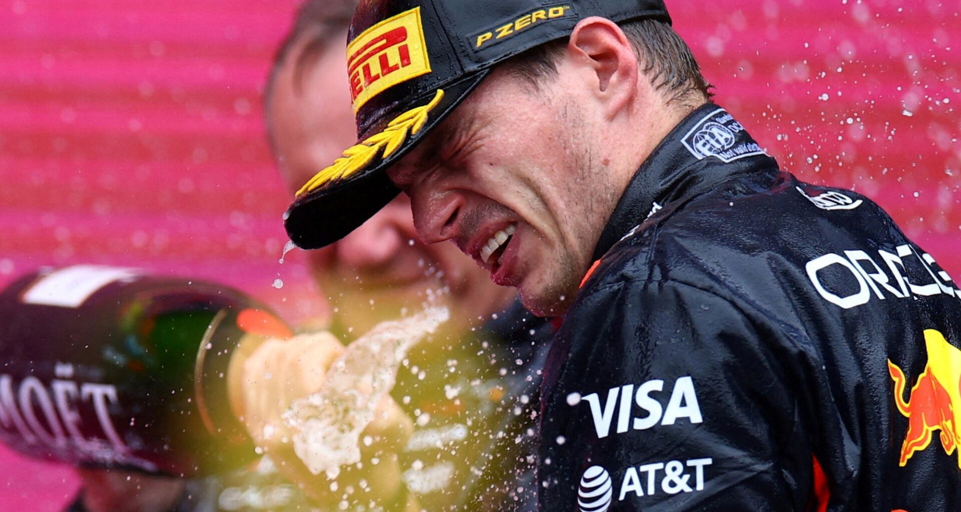 Como ser de River y jugar en Boca: Max Verstappen manejará una Ferrari en una carrera oficial :: Olé