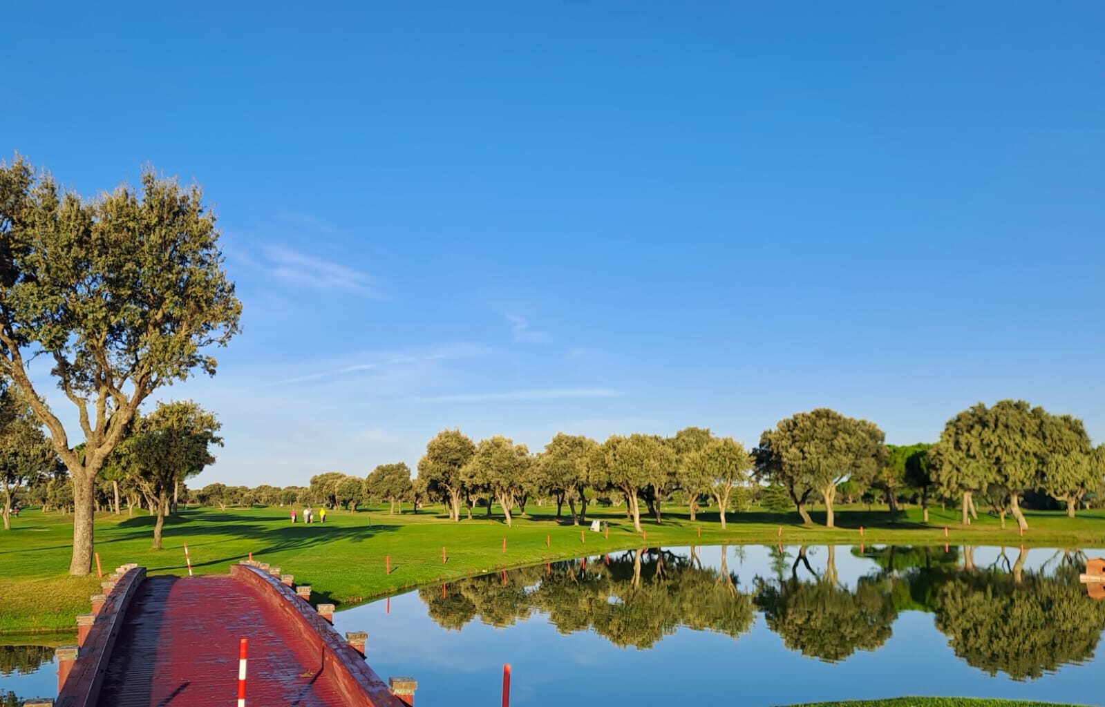 Siete parejas castellanoleonesas, en el Campeonato de España Dobles Senior Femenino que se celebra en La Valmuza