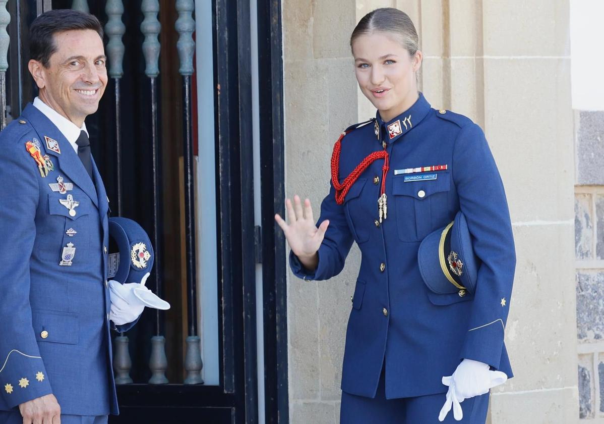 La Princesa Leonor aterriza en la AGA de San Javier para iniciar su formación como piloto militar
