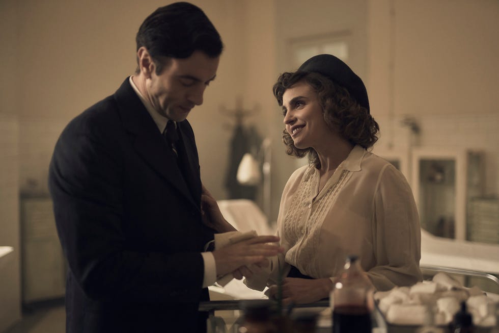 veronica echegui y javier rey en 'los pacientes del doctor garcia'