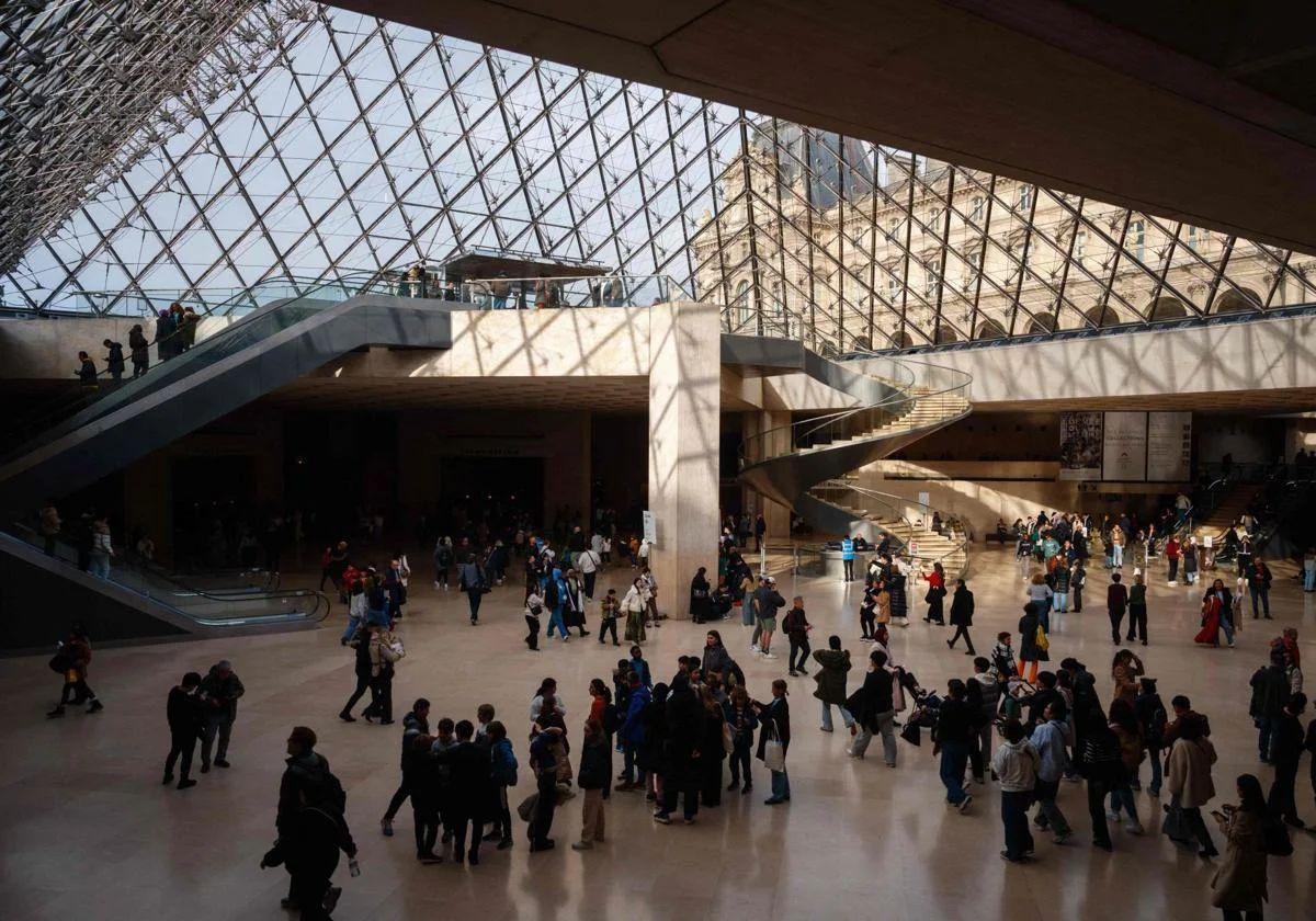 El euskera suena en el Louvre