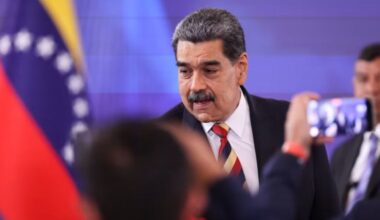 Dos aviones militares venezolanos volaron cerca de un buque de la Marina de EE.UU., dice el Pentágono