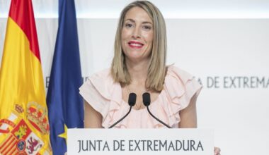 La vacunación obligatoria contra la rabia en perros de Extremadura deja de ser anual