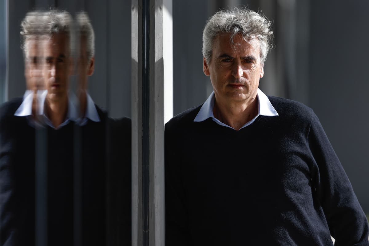 El economista que escapó de la heladería familiar, fue funcionario de Milei y se hizo tenista profesional ¡a los 53!