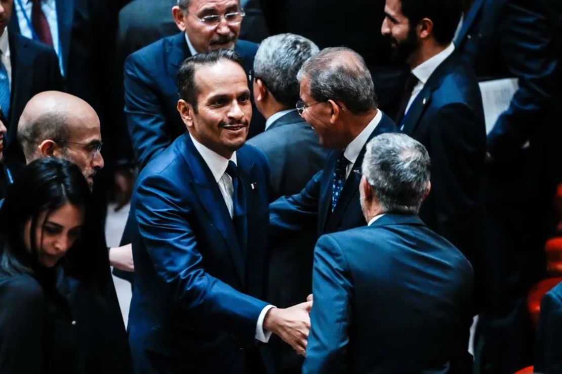 El primer ministro de Qatar, el jeque Mohammed bin Abdulrahman bin Jassim Al-Thani, asiste a una reunión de emergencia del Consejo de Seguridad de la ONU en la ciudad de Nueva York el 11 de septiembre de 2025.