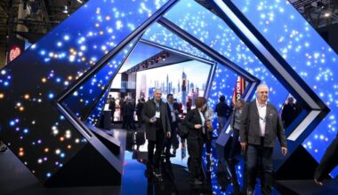 Israel ordena el «boicot» al Mobile de Barcelona por la postura del Gobierno ante el conflicto