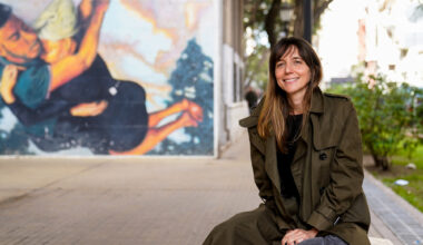 “‘Los astronautas’ es una novela sobre lo que callamos y lo que necesitamos saber”