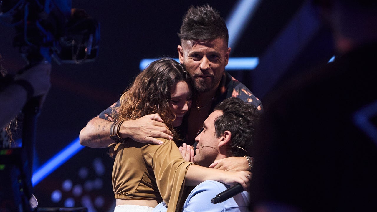 Nela emociona con ‘Someone Like You’ junto a Pablo López al piano