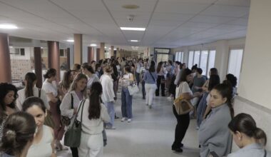 Más de la mitad de los andaluces quieren ser funcionarios