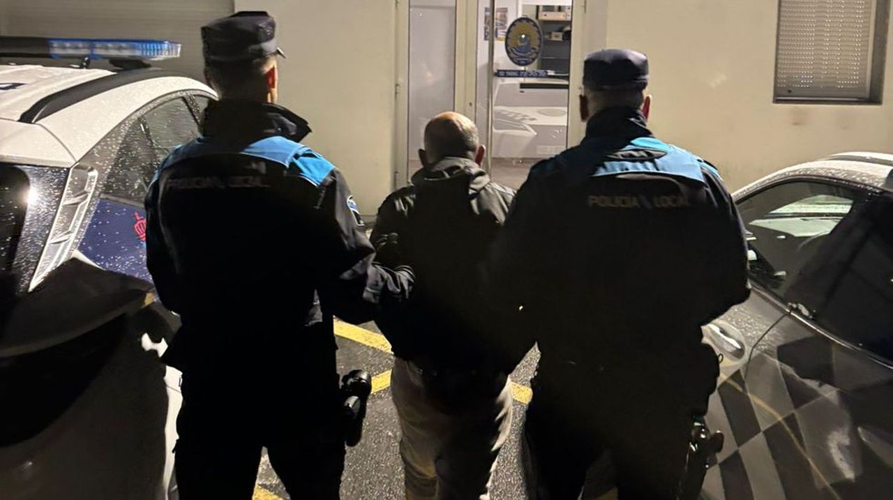 Detenido otras dos veces en 24 horas un hombre que lleva un mes robando y destrozando lavanderías y negocios hosteleros en Sanxenxo
