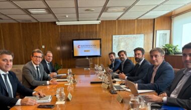 El Gobierno garantiza los proyectos de hidrógeno verde y la electrificación de los puertos andaluces