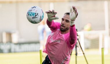 El Betis espera que Pau López regrese esta semana