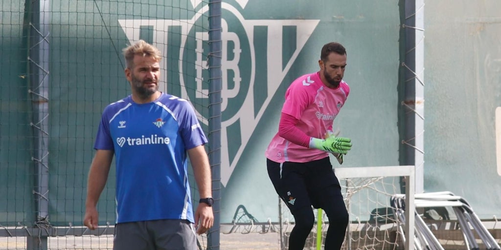 Pau López regresa parcialmente a los entrenamientos con el Betis