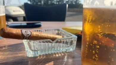 Tabaqueros y hosteleros, sobre la ley antitabaco: "Existe una convivencia pacífica entre fumadores y no fumadores"