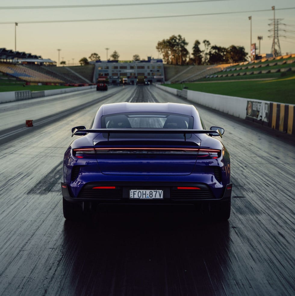 porsche taycan turbo gt cuarto de milla