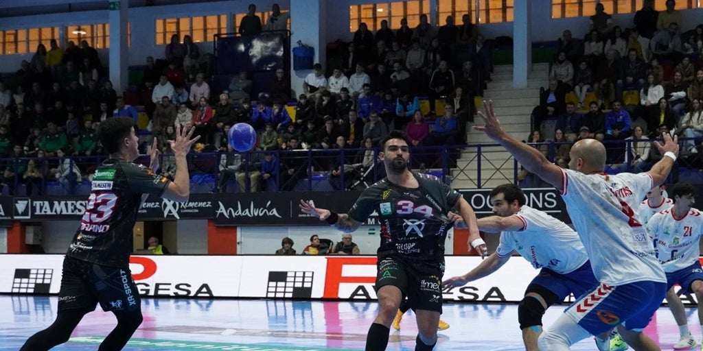 El Ángel Ximénez Puente Genil da comienzo a una nueva temporada ante el Granollers