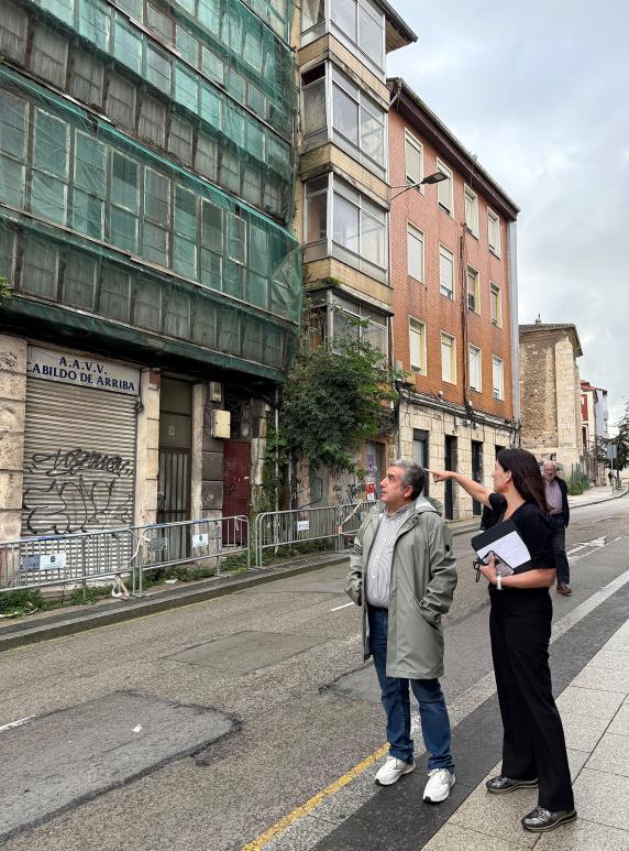 noticias/imagen-asociada/2025/09/previa_derribo_edificios_9_y_13_calle_alta_cabildo.jpg