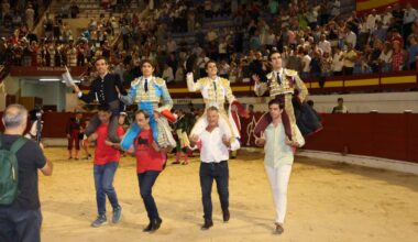 Puerta grande en Abarán para Castella, Rufo y Trigueros en la tarde de su alternativa