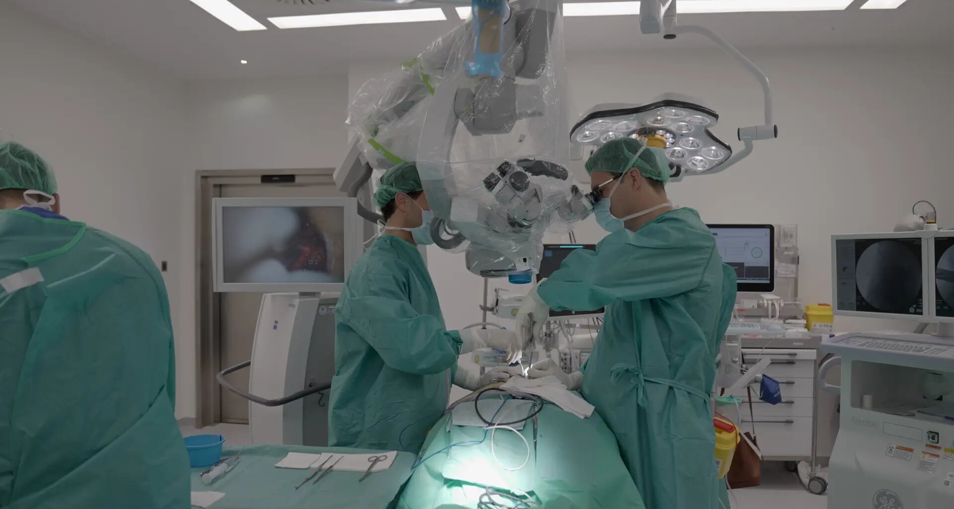 ¿Sufres una enfermedad que afecta al sistema nervioso central? Descubre cómo se tratan de forma eficaz