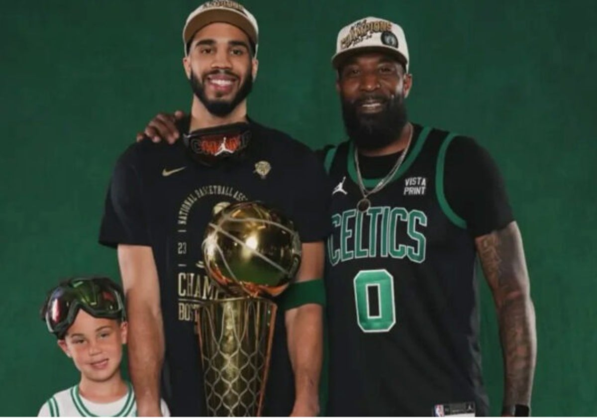 El padre de Jayson Tatum, los hermanos Froling, un jugador de 44 años y un 'casi fichaje' del Unicaja'; las curiosidades de la Copa Intercontinental