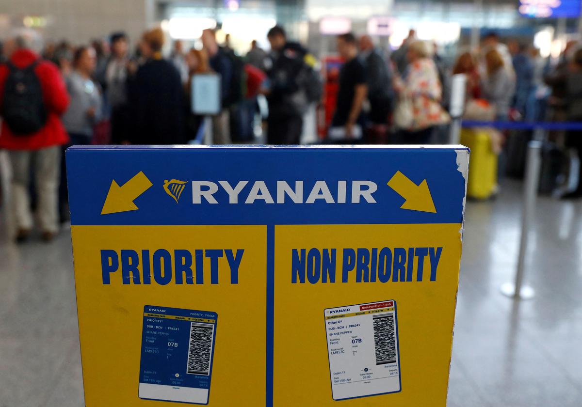 El nuevo equipaje de mano de Ryanair será de 40 x 30 x 20 centímetros
