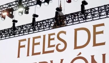 El acto de 'Fieles de Nervión' se llevó a cabo sin el presidente ni el vicepresidente