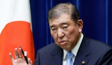 Dimite el primer ministro japonés Shigeru Ishiba, el idealista fracasado, ante las críticas y divisiones en su partido