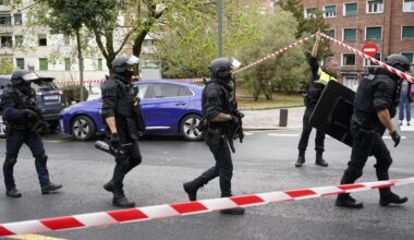 Tres detenidos por la puñalada mortalen el corazón a un joven en Solokoetxe