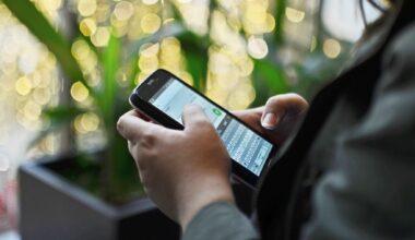 es un imán de estafas y se activa por defecto