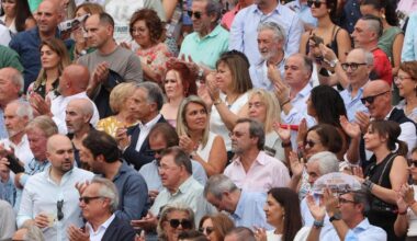 Lleno de caras conocidas en Salamanca para ver a Morante en tarde de 'no hay billetes'