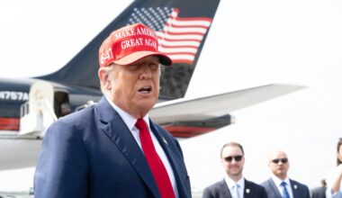 Trump sigue su cruzada contra los medios y pide 15.000 millones al 'The New York Times' por "mentir, difamar y calumniar" contra él