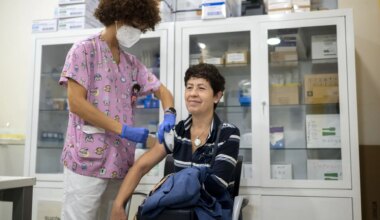 Sanidad recomienda a estas personas vacunarse contra la gripe para la temporada 2025/2026
