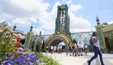 Hombre muere tras montar montaña rusa en nuevo parque Epic Universe de Florida